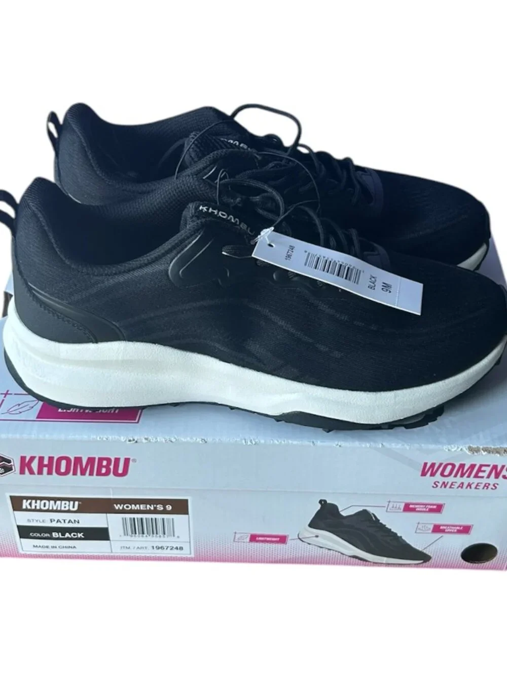 Khombu Women's Sneaker lightweight Memory Foam Black Size 9